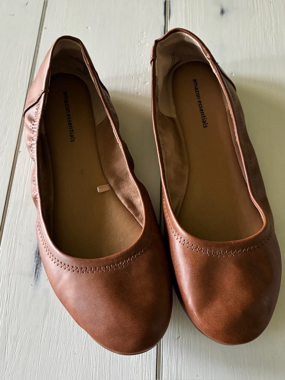 Amazon Essentials Women's Cognac Brown Slip-On Ballet Flats